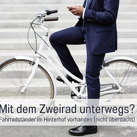 Schöne, Ruhige Stadtwohnung, Küche, Smarttv, 1-5 Pers Apartamento *