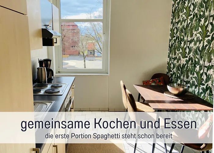 Schöne, Ruhige Stadtwohnung, Küche, Smarttv, 1-5 Pers Apartment